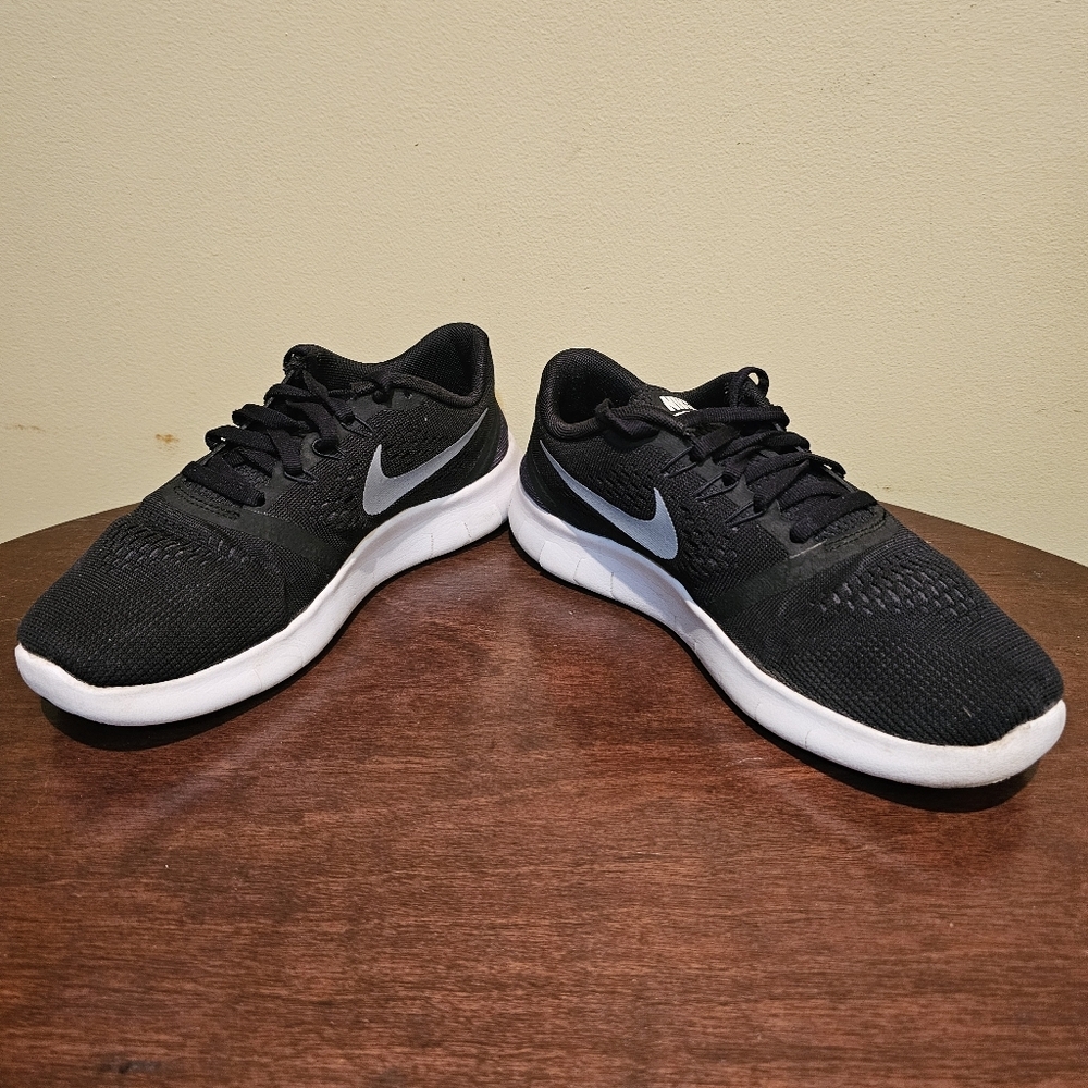 Nike Free run kids sneakers boys size‎ 4y - Picture 5 of 8
